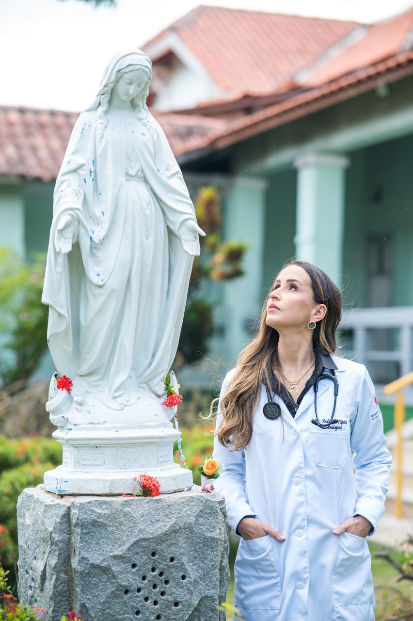 Dra. Andrezza Filgueira Cavalcante
